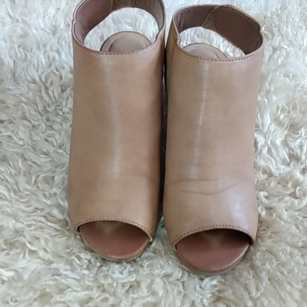 City classified brown shoes